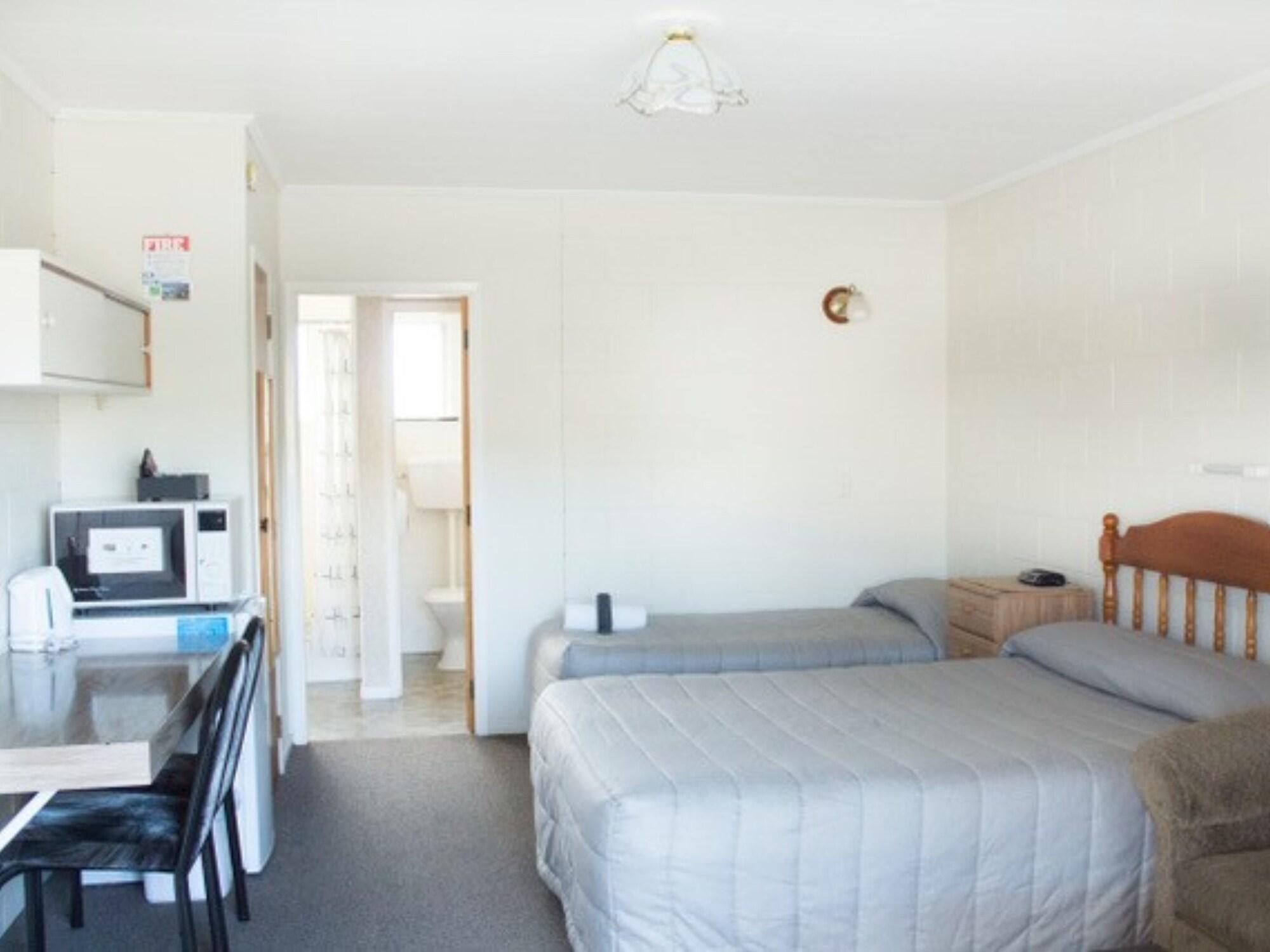 Alpine Motel Oamaru Bagian luar foto