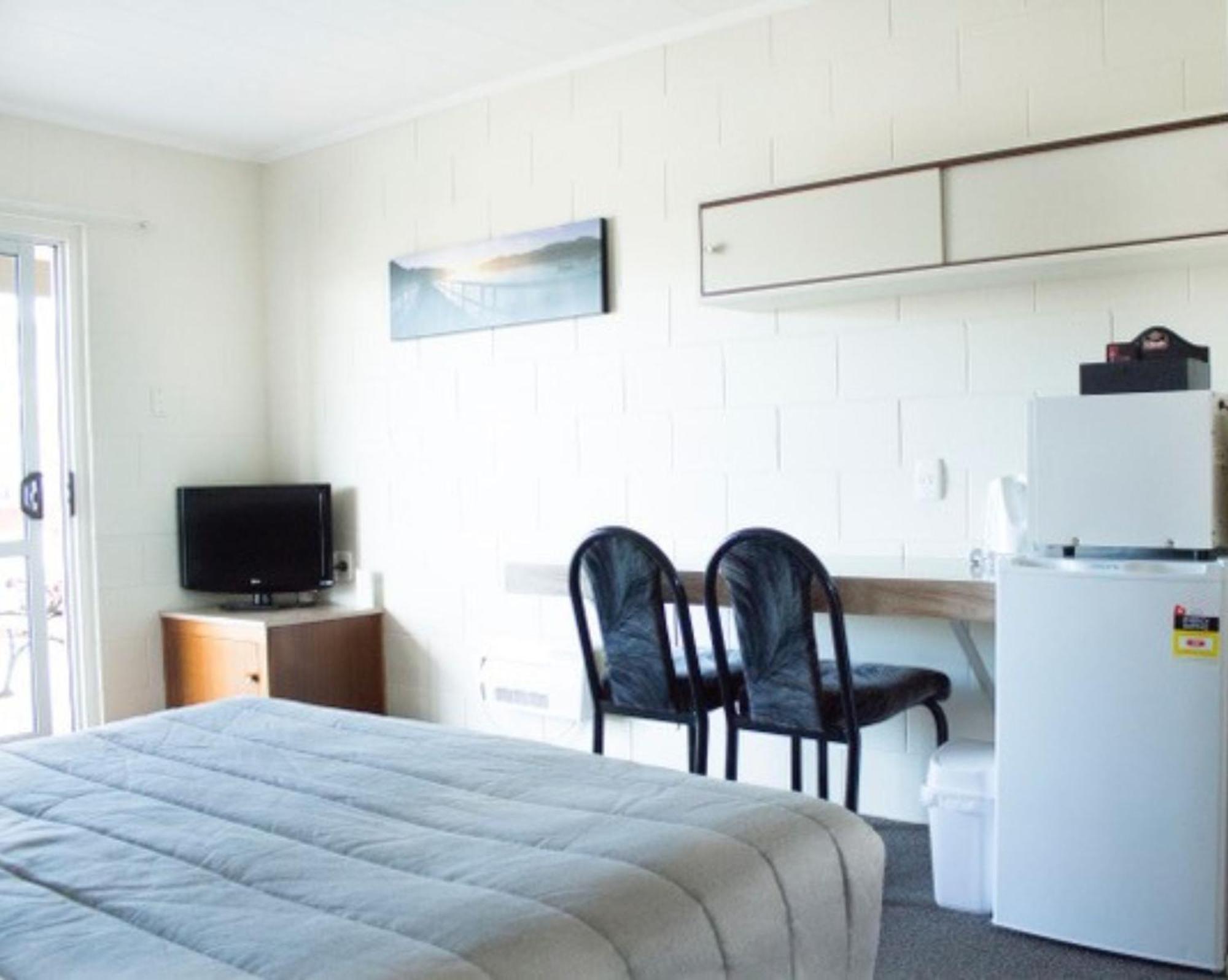 Alpine Motel Oamaru Bagian luar foto