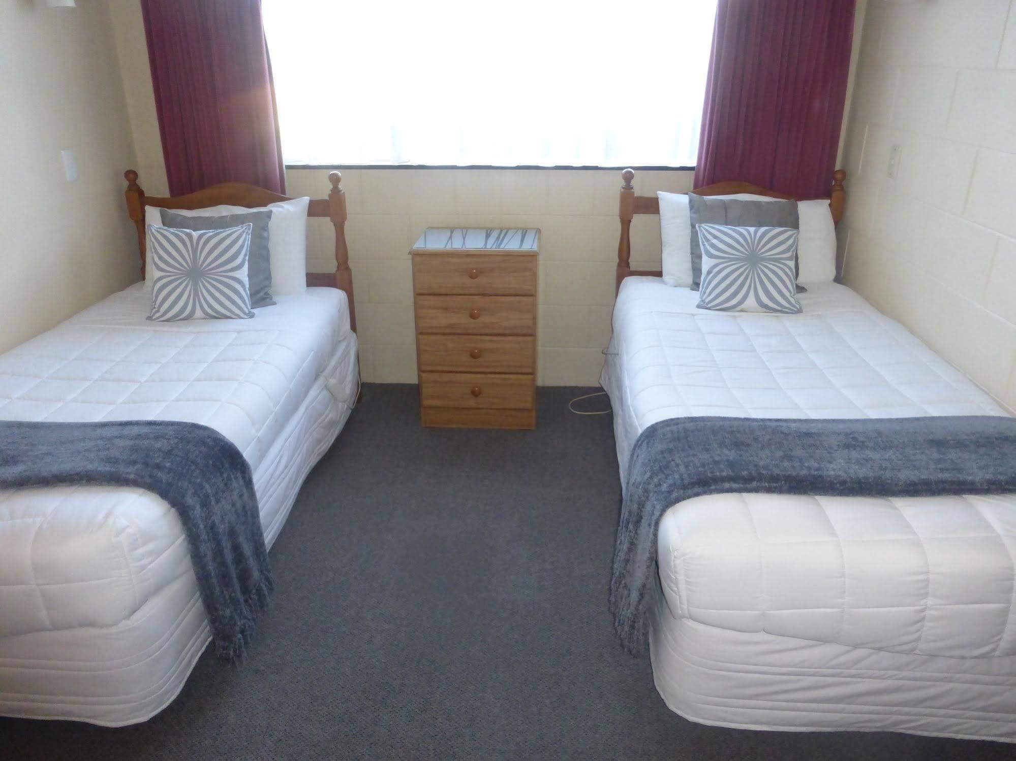Alpine Motel Oamaru Bagian luar foto